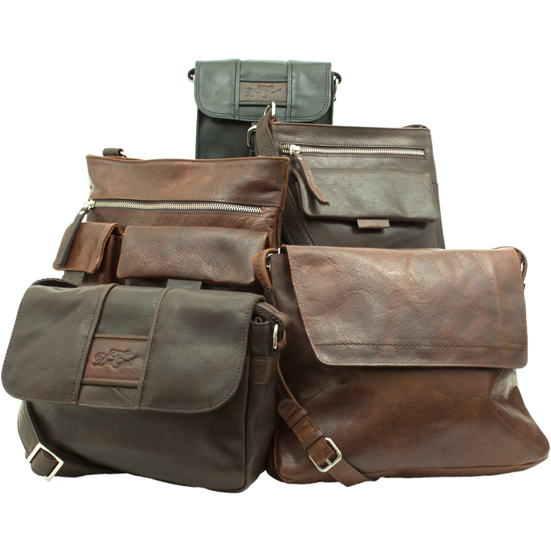 Group photo of DeeTail Antique bags